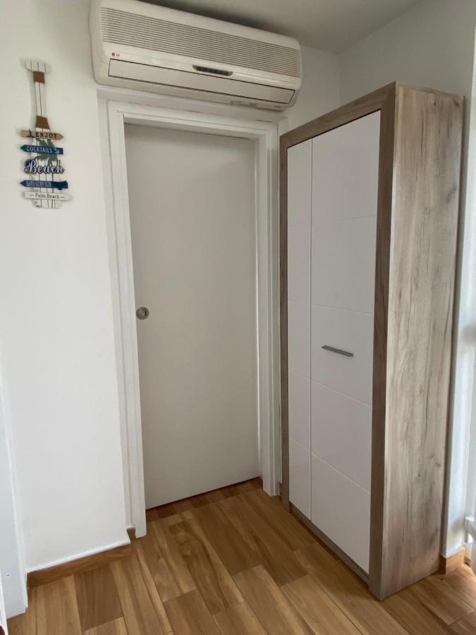Holiday Apartment Adriana كوسترينا المظهر الخارجي الصورة